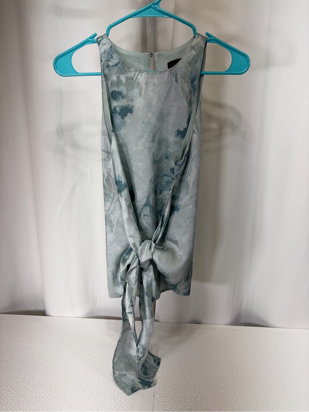 Donna Karan Misty Seafoam Floral Tie-Front Sleeveless Blouse 4079